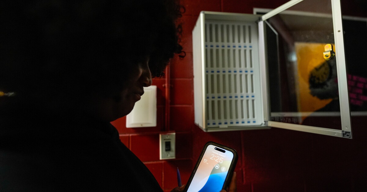 PA House passes bill requiring bell-to-bell cell phone ban in schools