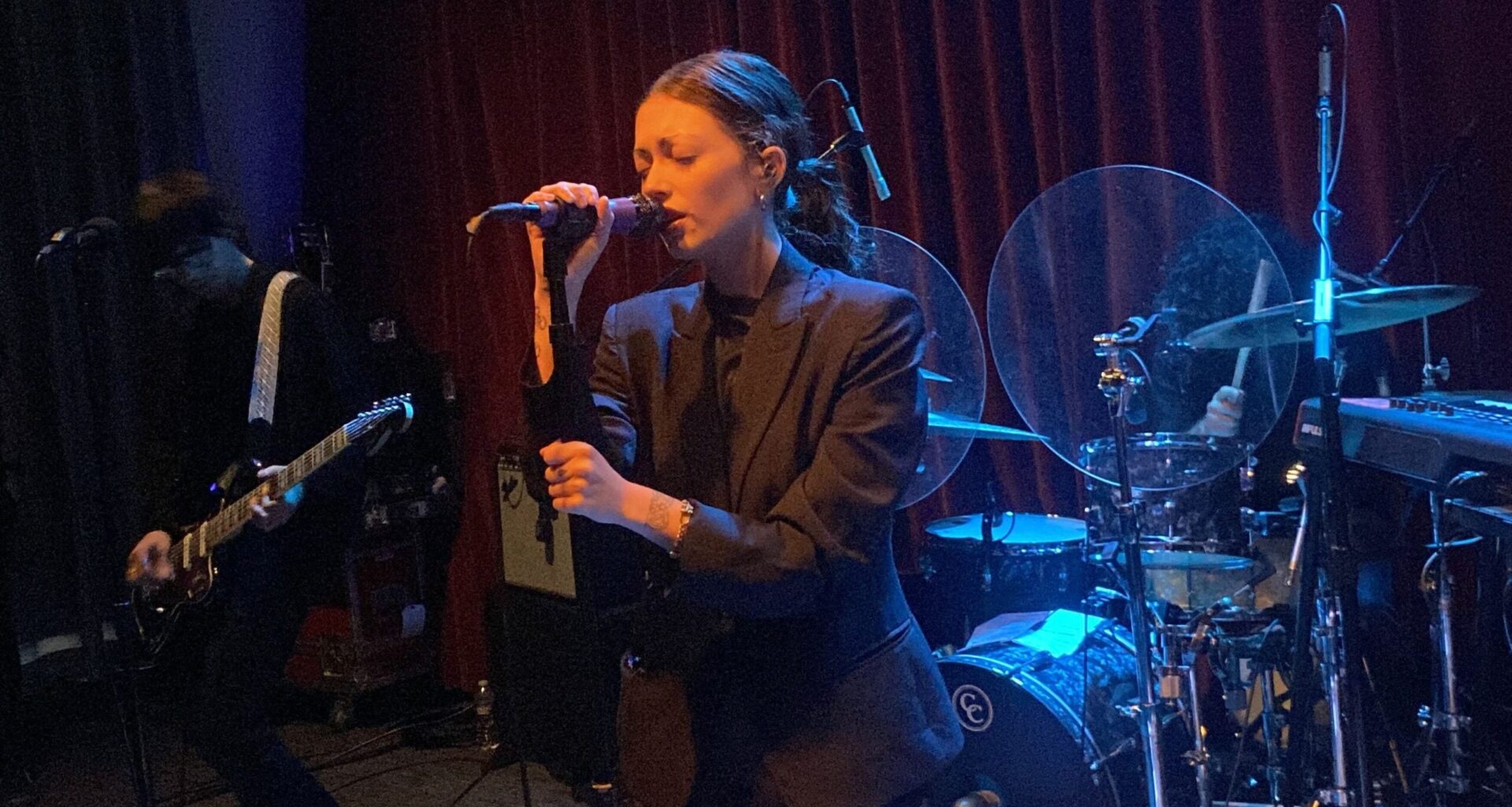Violet Grohl performs at Philadelphia’s World Stage