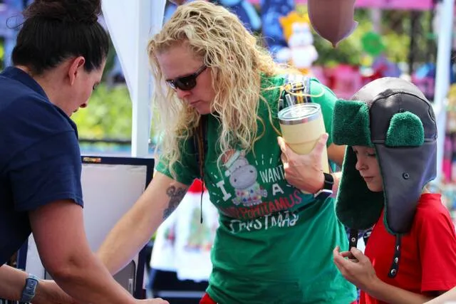 Wilkes-Barre/Scranton Penguins celebrate Christmas in July