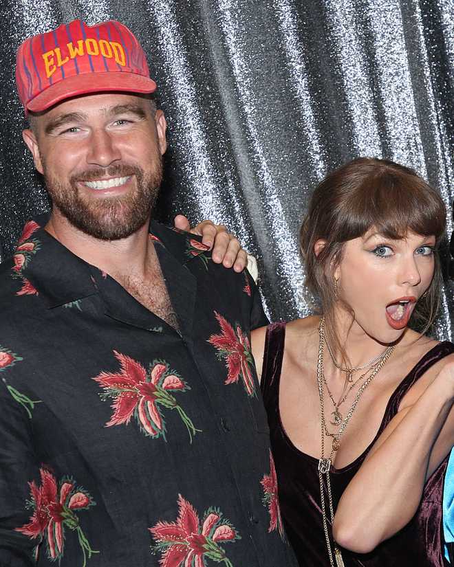 Celebrities Visit Broadway - June 2026 NEW YORK, NEW YORK - JUNE 13: (EXCLUSIVE COVERAGE) Travis Kelce and Taylor Swift pose backstage at the hit comedy "Oh, Mary!" on Broadway at The Lyceum Theatre on June 13, 2026 in New York City. (Photo by Bruce Glikas/WireImage)