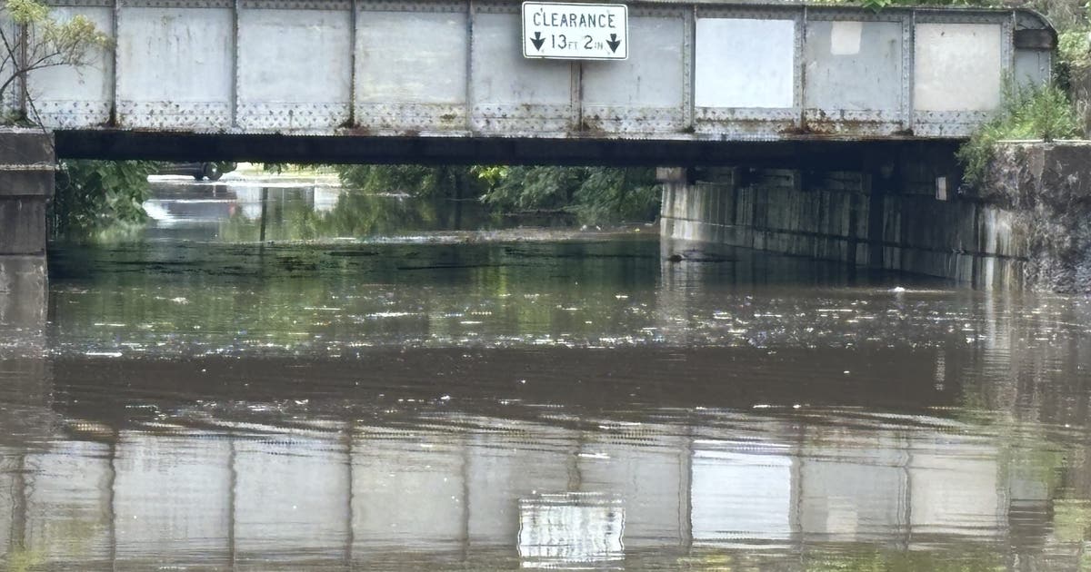 Flash flooding leaves roads underwater in Pennsylvania, New Jersey