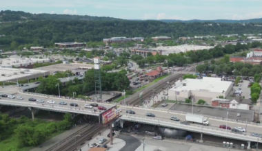 Thousands view Big Boy train in Homestead, adding to local Parkway East detour traffic