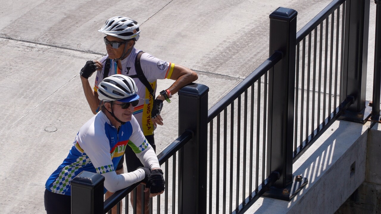 ERIE CANAL BIKE TOUR.jpg