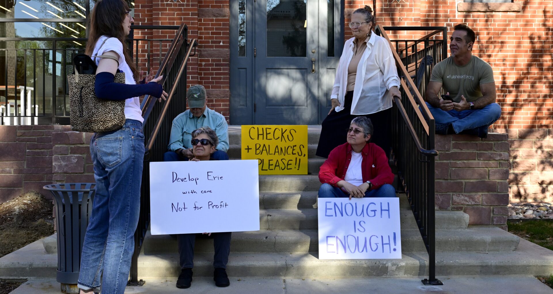 Erie petition has enough signatures to bring mineral rights deal to voters, says town clerk