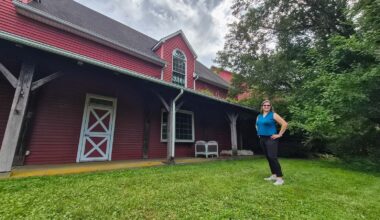 Pa. woman attempts to save the Christmas Barn in Bethlehem Township