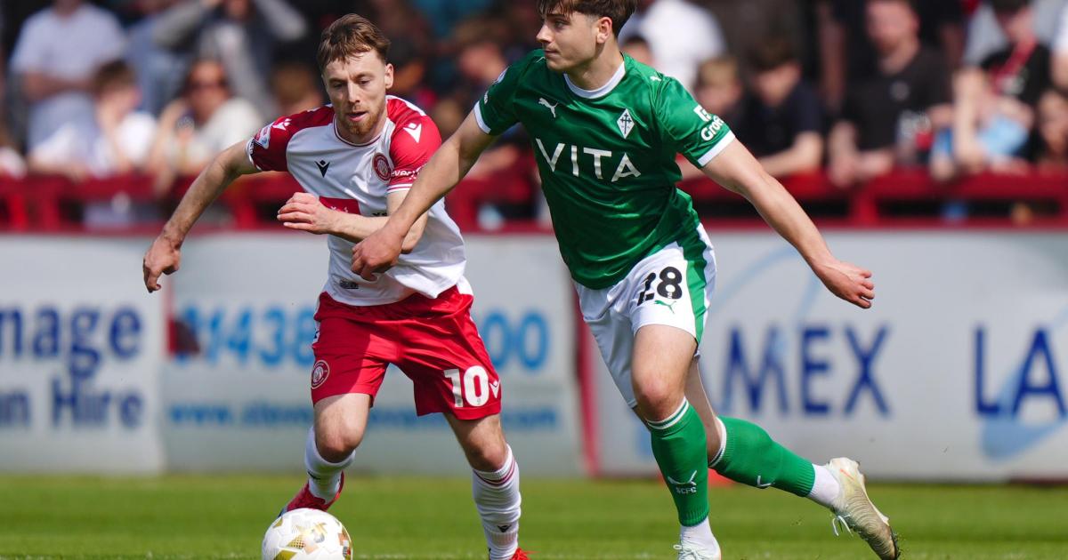 Reading FC sign midfielder Josh Stokes from Bristol City