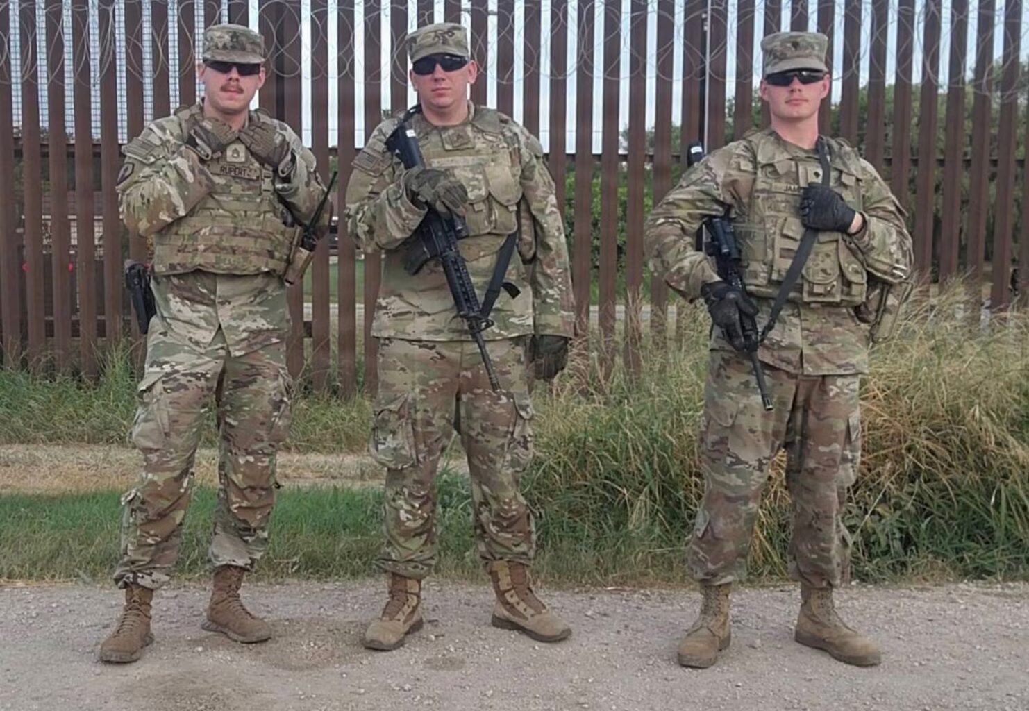 Pennsylvania Guard Soldiers Aid Motorist After Rollover Crash > National Guard > Article View
