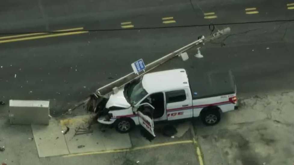 McKeesport police vehicle hits pole in Pennsylvania