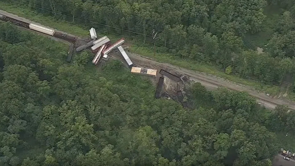 freight train crash