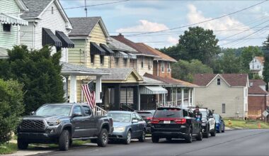 Man found stabbed multiple times in Munhall, Allegheny County