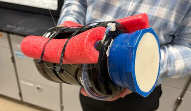 Scientists make algae-busting buoys that could stop Lake Erie blooms before they fully form