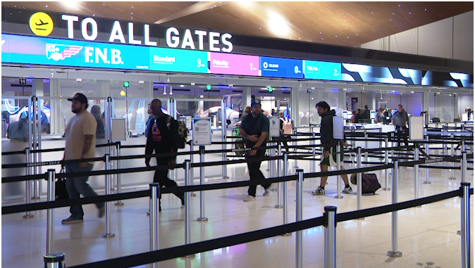 Pittsburgh airport sees smooth July Fourth travel
