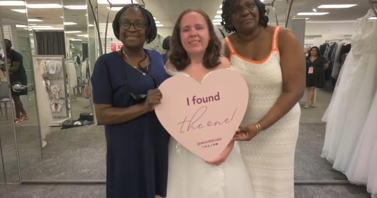 ‘I thought it would never happen’: Friends surprise blind bride-to-be with wedding dress | Allentown Area