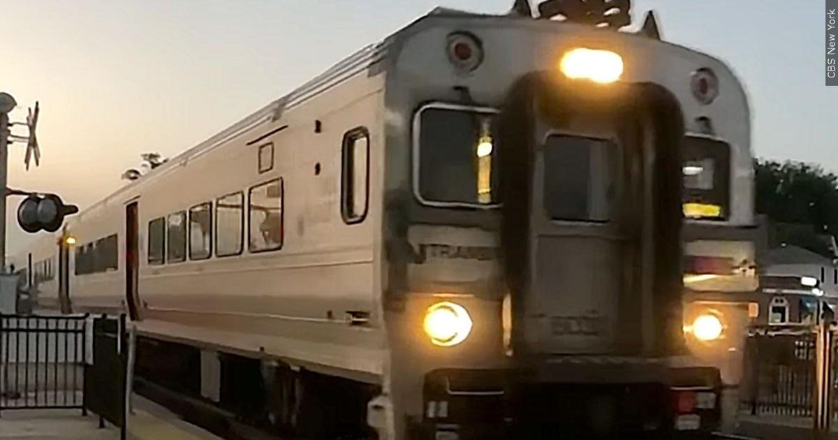 Gov. Sherrill directs NJ Transit to distribute free KN95 masks | New Jersey News