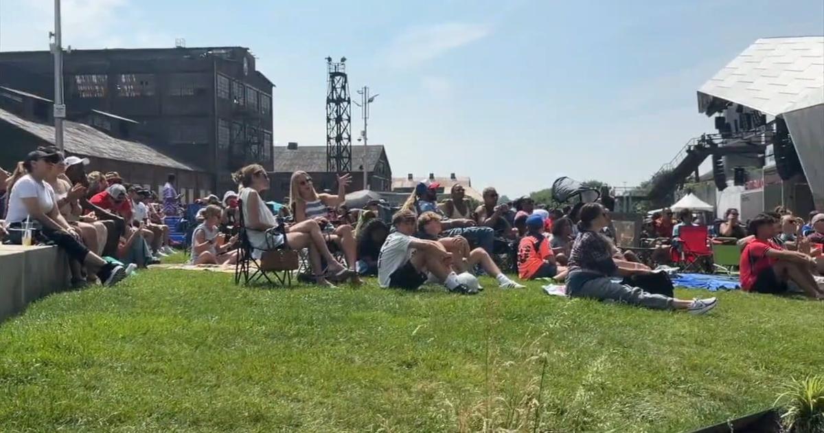 SteelStacks swarmed with fans for World Cup final match | Bethlehem Area