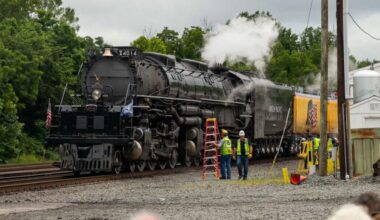 Big Boy 4014’s East Coast tour draws generations trackside near Pittsburgh visit | National News
