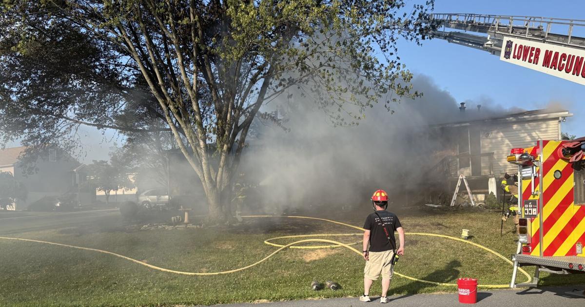 Home fire in Lower Macungie Township causes heavy damage, smoke | Western Lehigh County