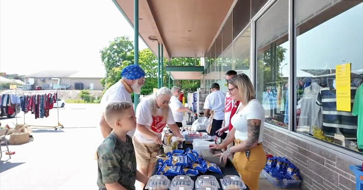 Salvation Army thrift store in Berks County marks 10th anniversary with food and fun festivities | Berks Regional News