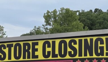 ‘A great run’: Furniture retailer shutters one Lehigh Valley location, holding store closing sale at another | Eat, Sip, Shop