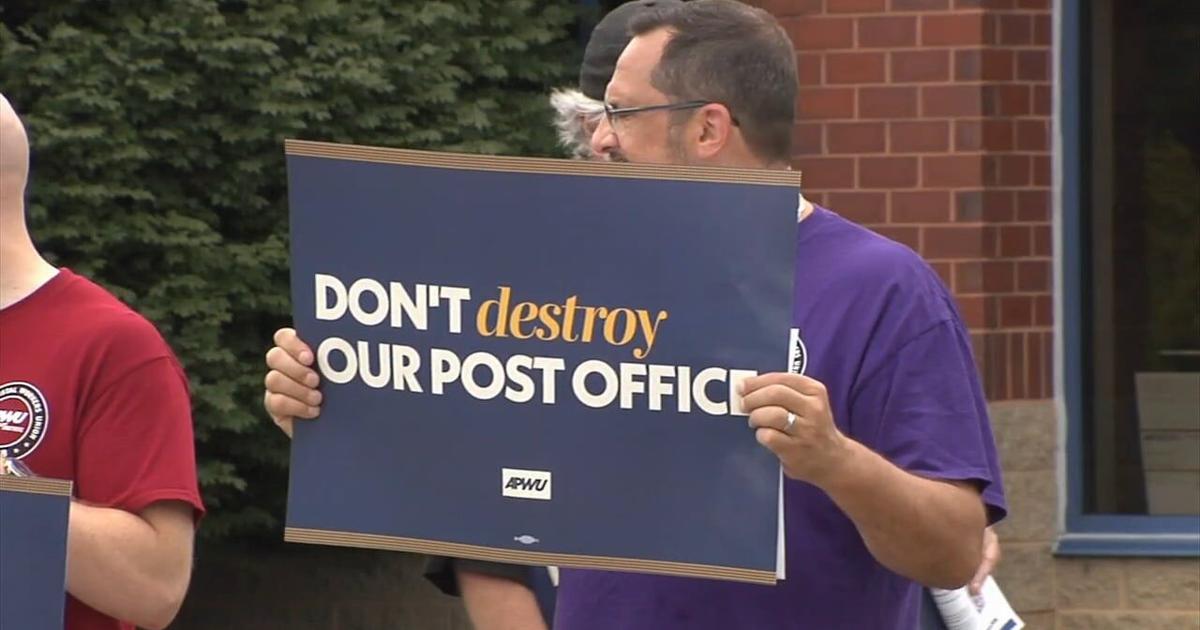 ‘We don't look at a ballot and decide if it's Republican or Democrat’: Local postal workers push back on Trump's election doubts | Bethlehem Area