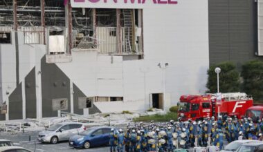Death toll from southwestern Japan quake climbs to 34 as rescuers again search damaged mall | Ap-world