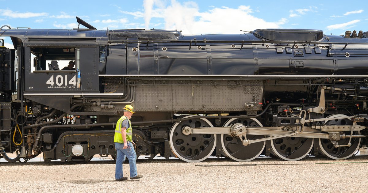 More than 100 people treated for heat sickness at 'Big Boy' train event outside Reading