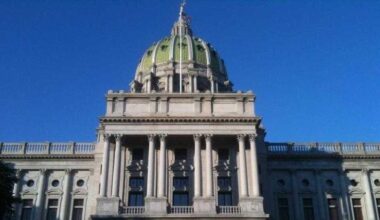 Pennsylvania lawmakers reconvene to address overdue state budget