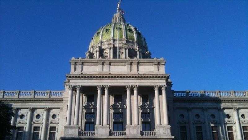 Pennsylvania lawmakers reconvene to address overdue state budget