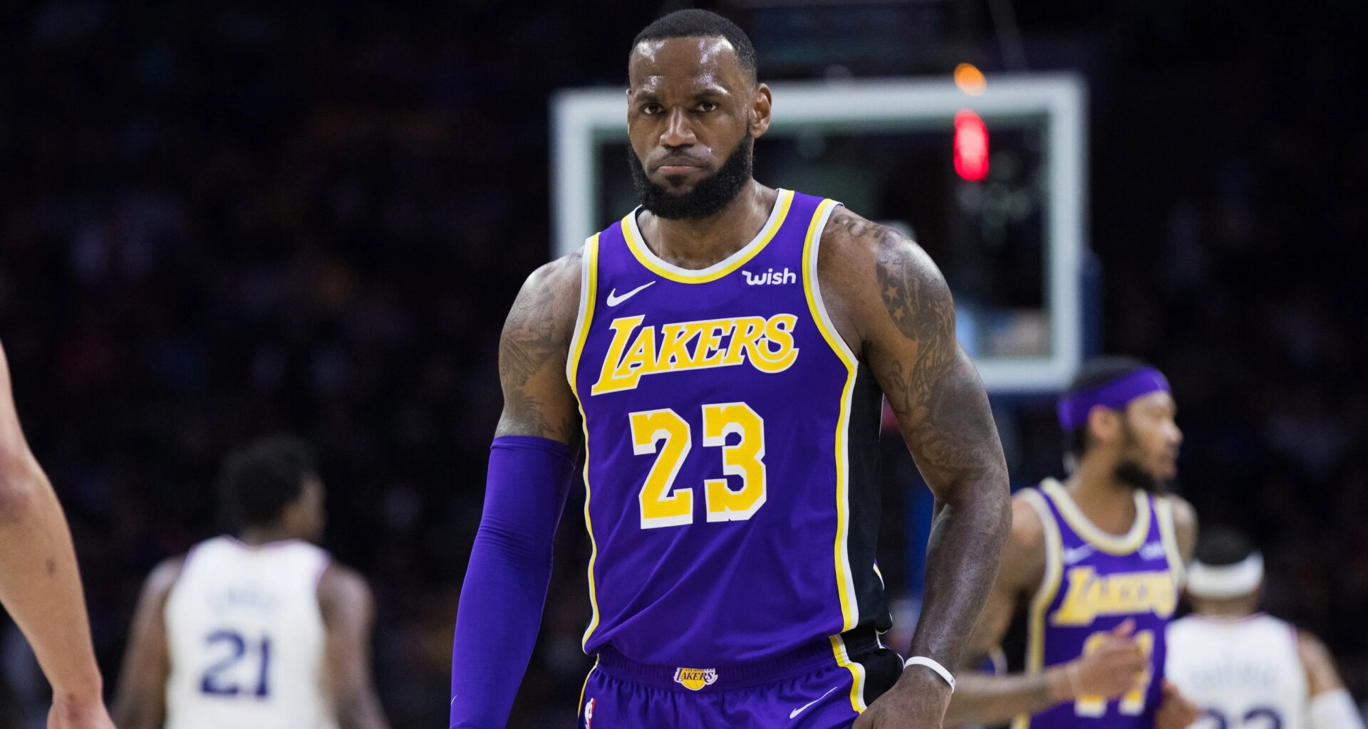 Report: LeBron James had conversation with 76ers owner