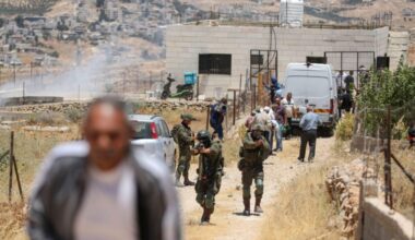 Israeli army disperses protest in southern West Bank, injures, arrests Palestinians – Middle East Monitor