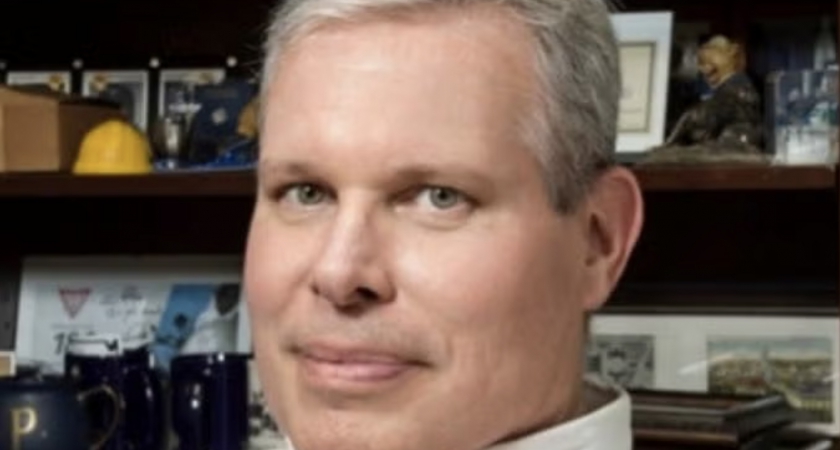 Human Resources fixture reflects on career of listening, caring, treating employees fairly | University Times