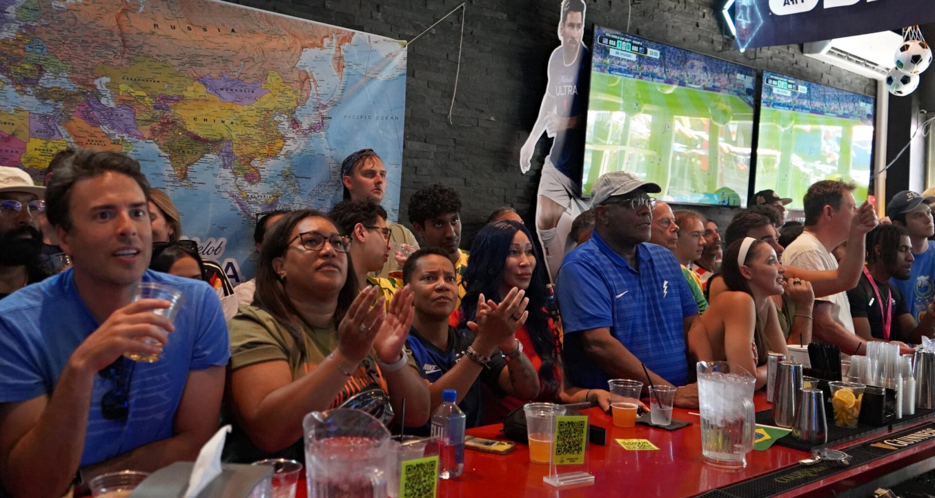 Philadelphians embrace an automatic 20% service charge for the World Cup