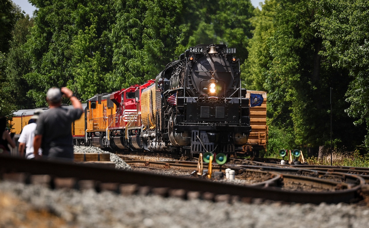 Union Pacific Big Boy No. 4014 locomotive visits Reading, PA.