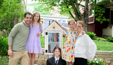KC sisters build little libraries to promote reading