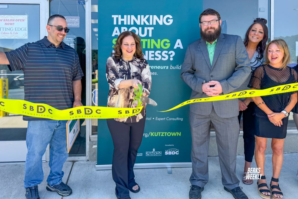 Cutting Edge Colour & Cuts celebrates ribbon cutting in Mount Penn
