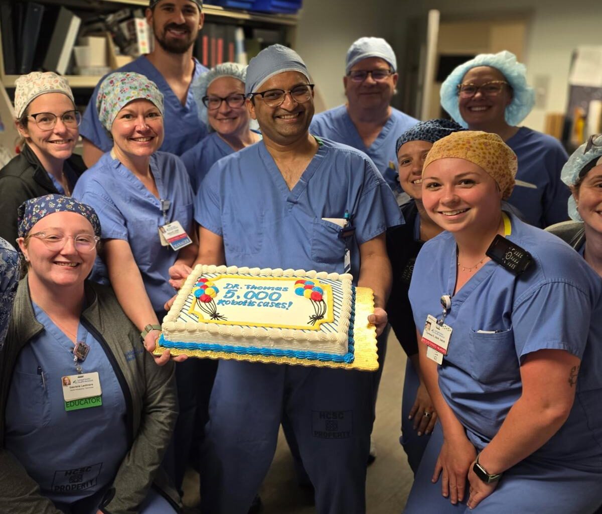 M. Bijoy Thomas, MD, Performs 5,000th Robotically Assisted Gynecologic Cancer Surgery