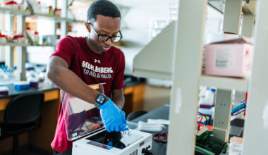 Muhlenberg College Student from Yonkers Conducts Biochemistry Research on Algae