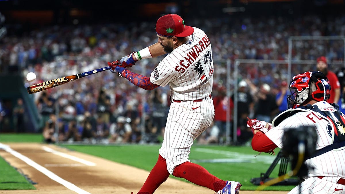 Kyle Schwarber competes during the Home Run Derby semifinals at Citizens Bank Park.