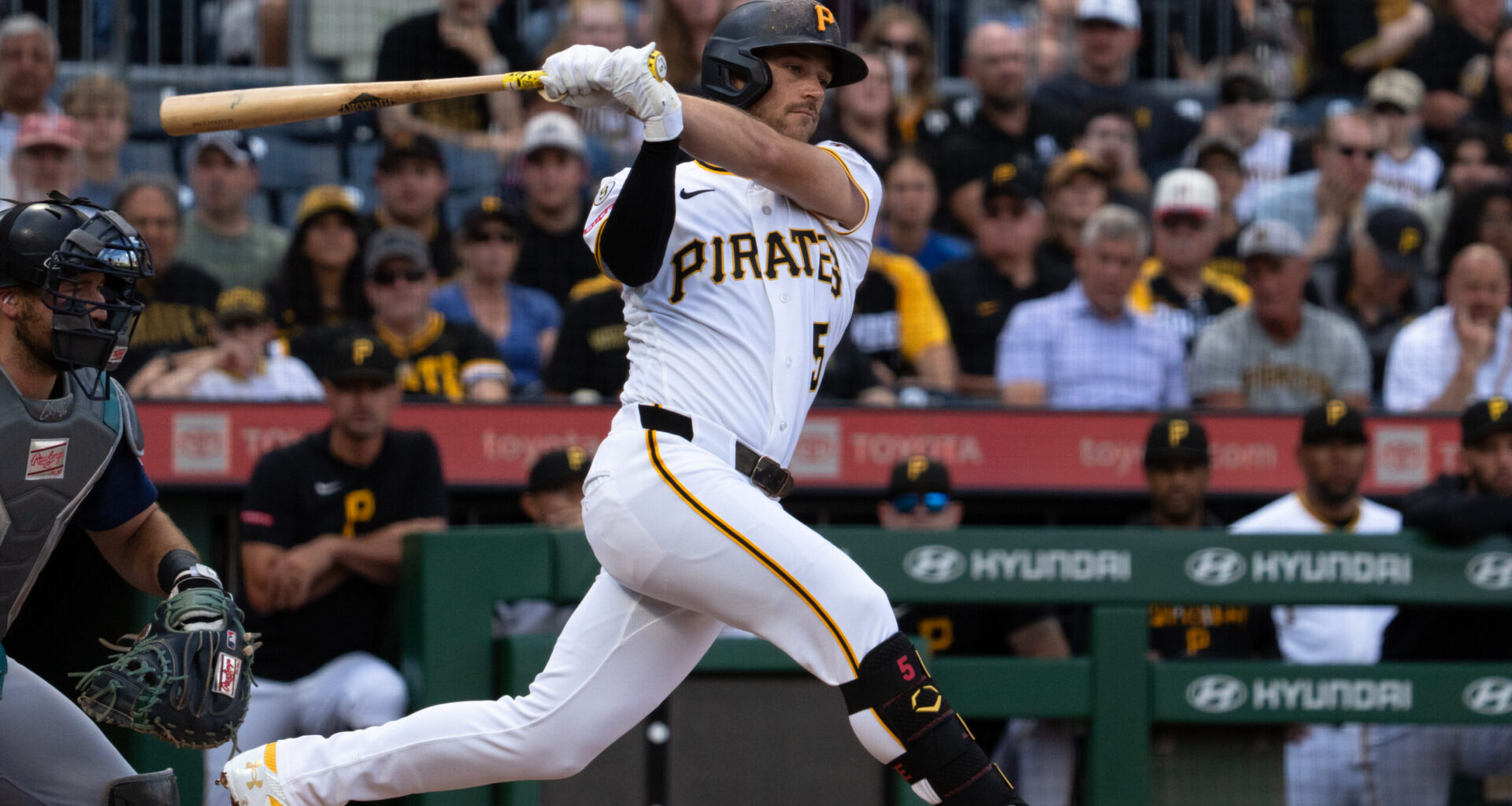 Pirates Take Series With Seven Late Runs: Strong Bullpen, Lowe Leaves the Yard