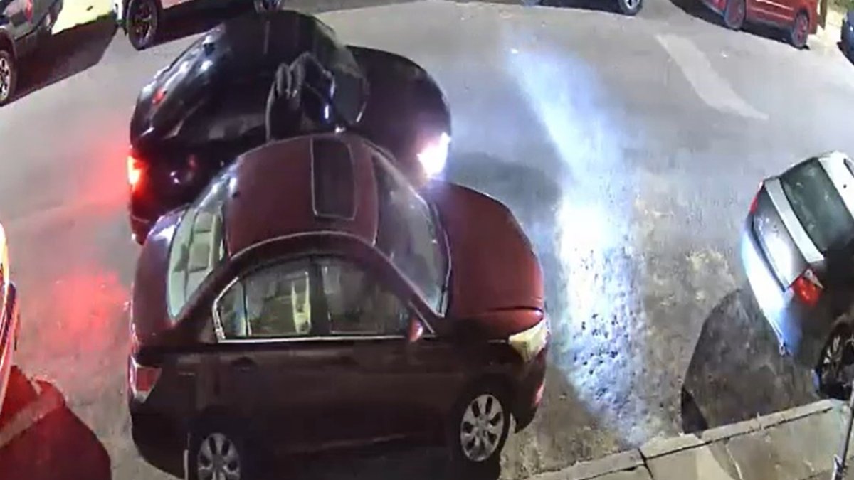 Caught on Cam: Vandals smash 16 vehicle windows in North Philly – NBC10 Philadelphia