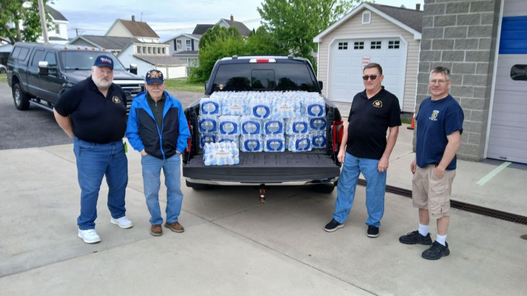 Kingsbury Masonic Lodge delivers bottled water to fire companies
