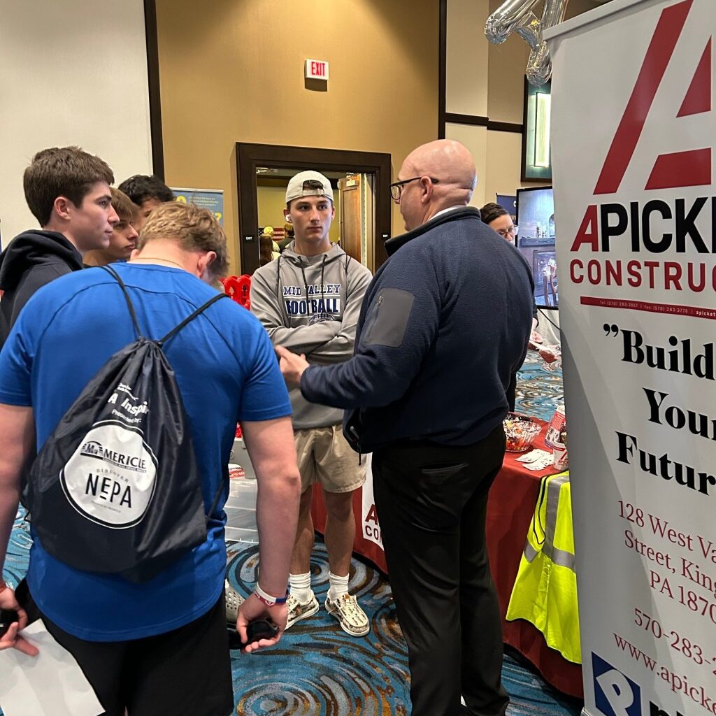 Mid Valley 11th graders attend career fair