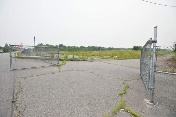 A parcel of land in Moosic is seen Thursday, July 16, 2026. (SEAN MCKEAG / STAFF PHOTOGRAPHER)