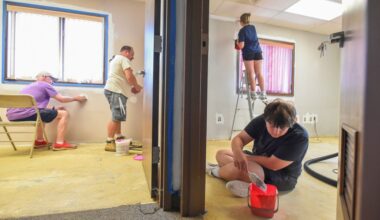 Catholic Heart Work Camp volunteers aid Friends of the Poor & Catherine McAuley Center