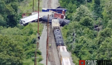 Authorities investigating train derailment in lower Bucks County