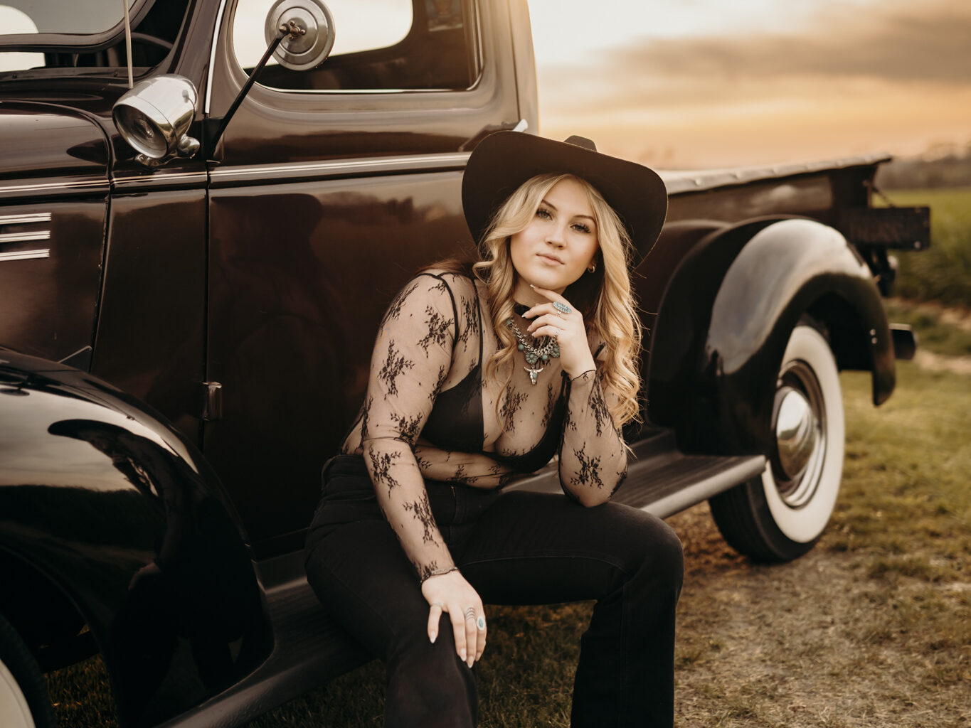 Who is Lilly Moss, the Bethlehem native opening for Russell Dickerson at Musikfest?