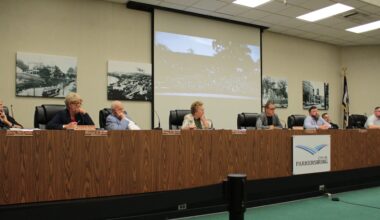 Parkersburg City Council approves first reading of ordinance for second trash cart