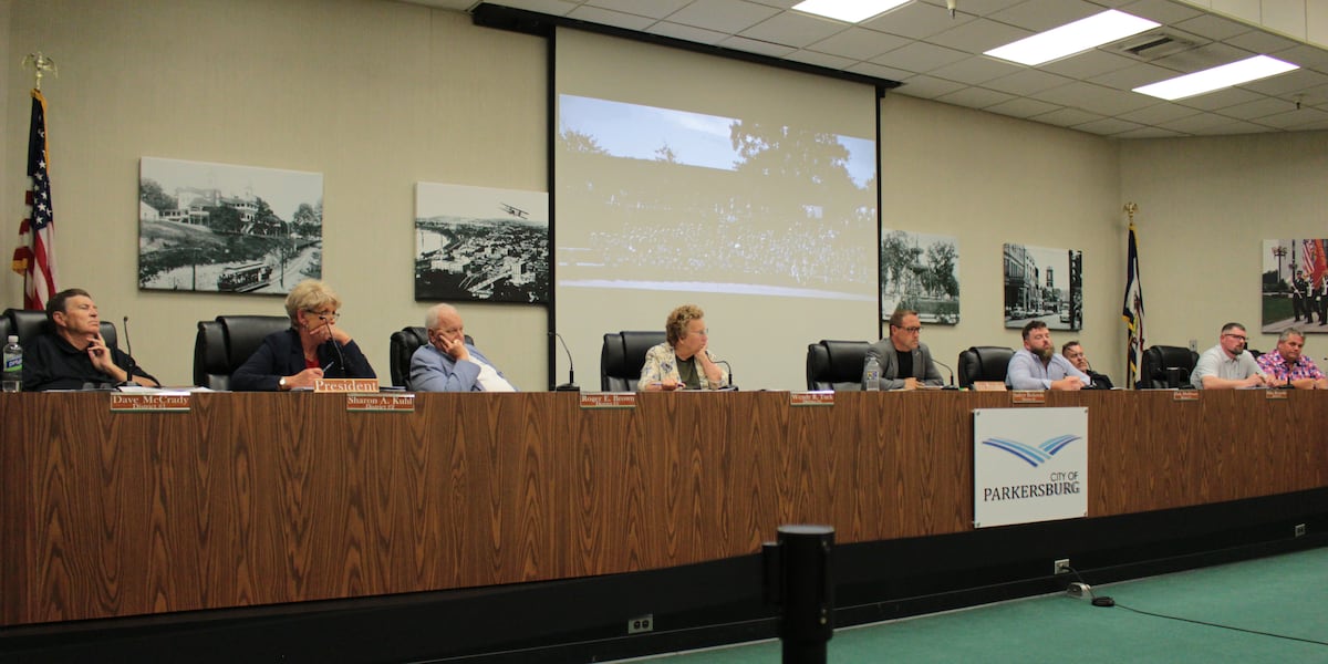 Parkersburg City Council approves first reading of ordinance for second trash cart