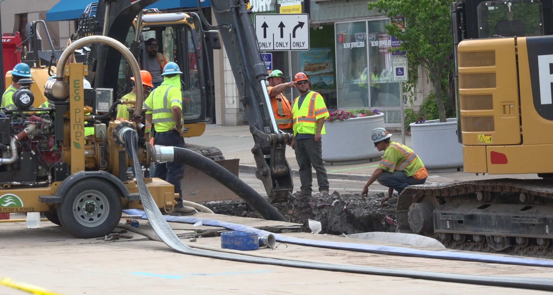 Hundreds impacted by water main break in Scranton