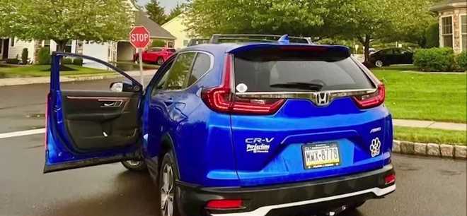 wendy wolf has been tirelessly searching philadelphia for her stolen blue honda cr-v, which was taken from her thompson street home in port richmond, early saturday morning.